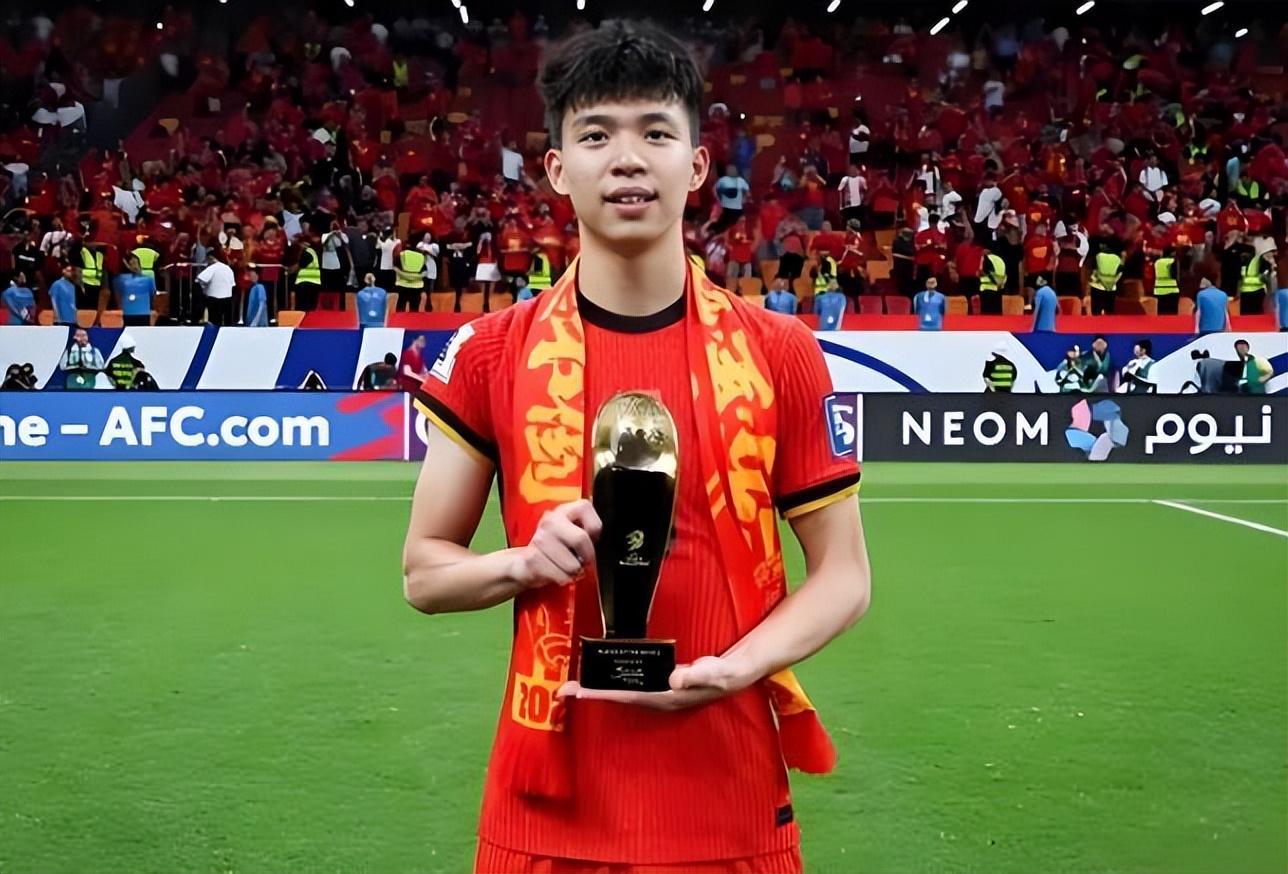 开云体育下载-喜讯！他是唯一被西甲官方撰文表扬的中国U23球员，值得期待